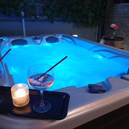 Apartment Belleza With Private Jacuzzi Zadar Bagian luar foto