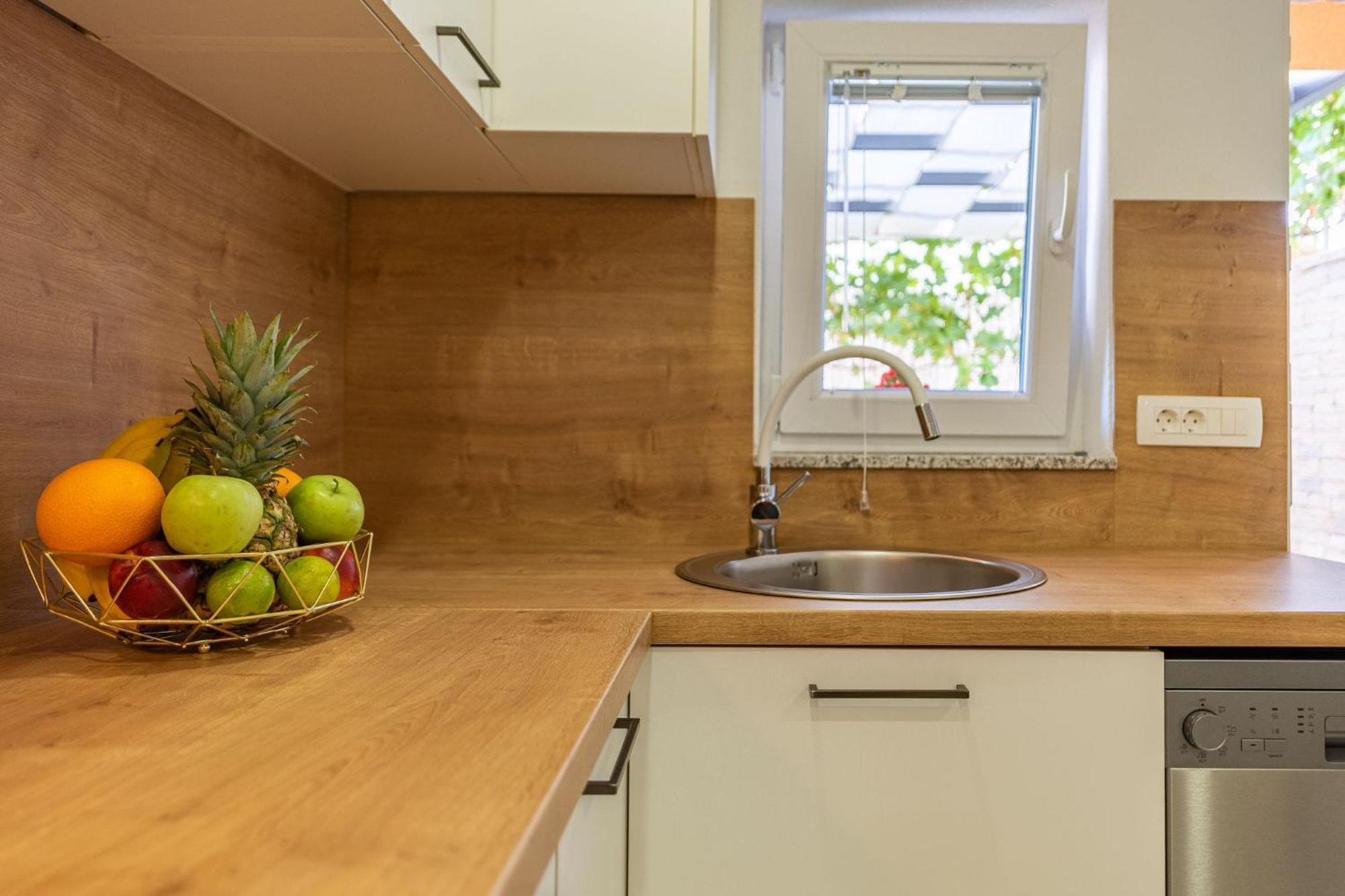 Apartment Belleza With Private Jacuzzi Zadar Bagian luar foto